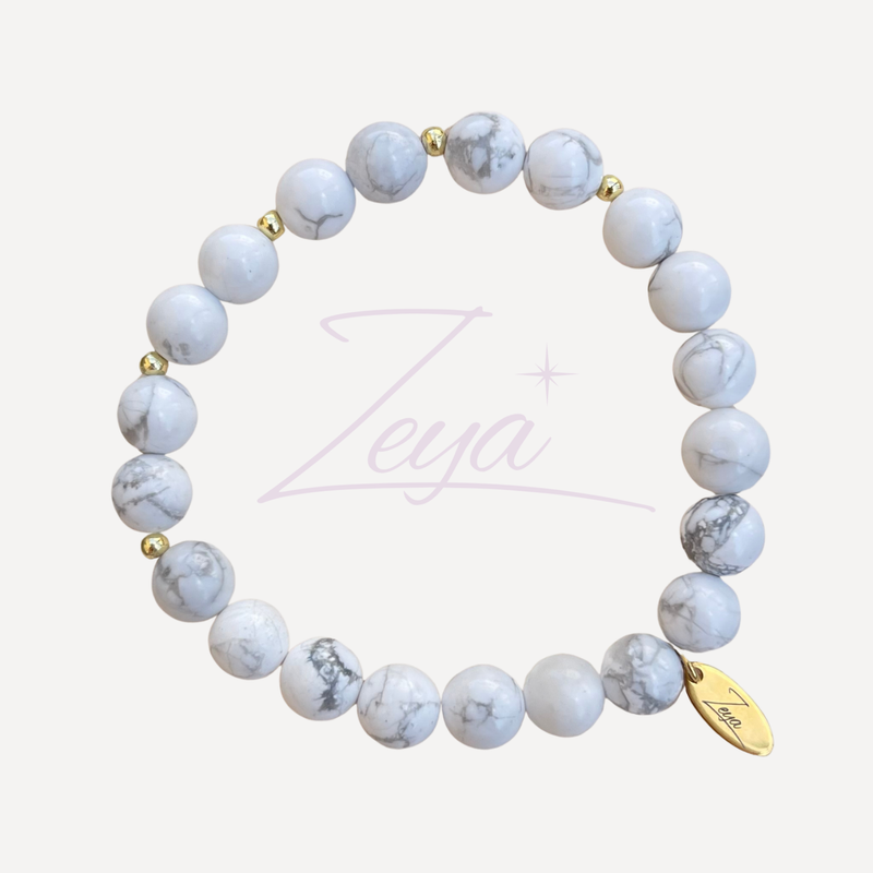 Le Bracelet Taj Mahal est un hommage à la pureté et à la paix intérieure. Composé de howlite, une pierre connue pour ses effets apaisants, ce bracelet vous accompagne dans la quête de sérénité et d&